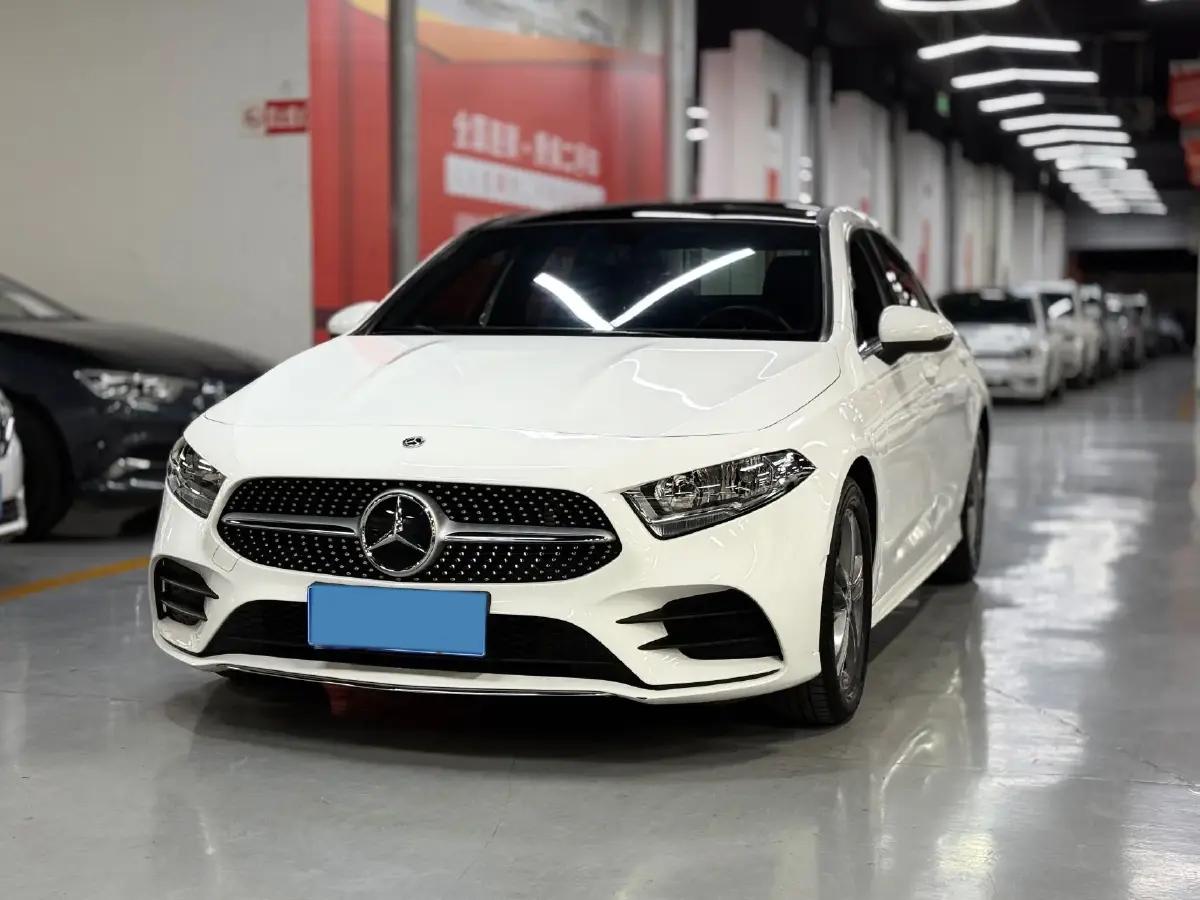 2021 Mercedes-Benz A Class 1.3T 136HP L4 7DCT