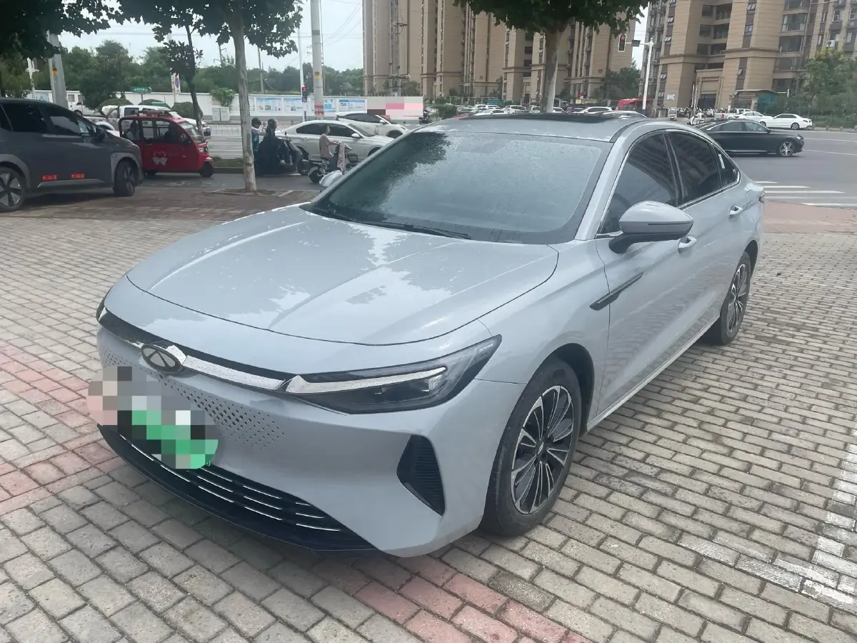 2024 Fulwin FulwinA8 1.5T 156HP L4 1DHT PHEV 18.3KWH