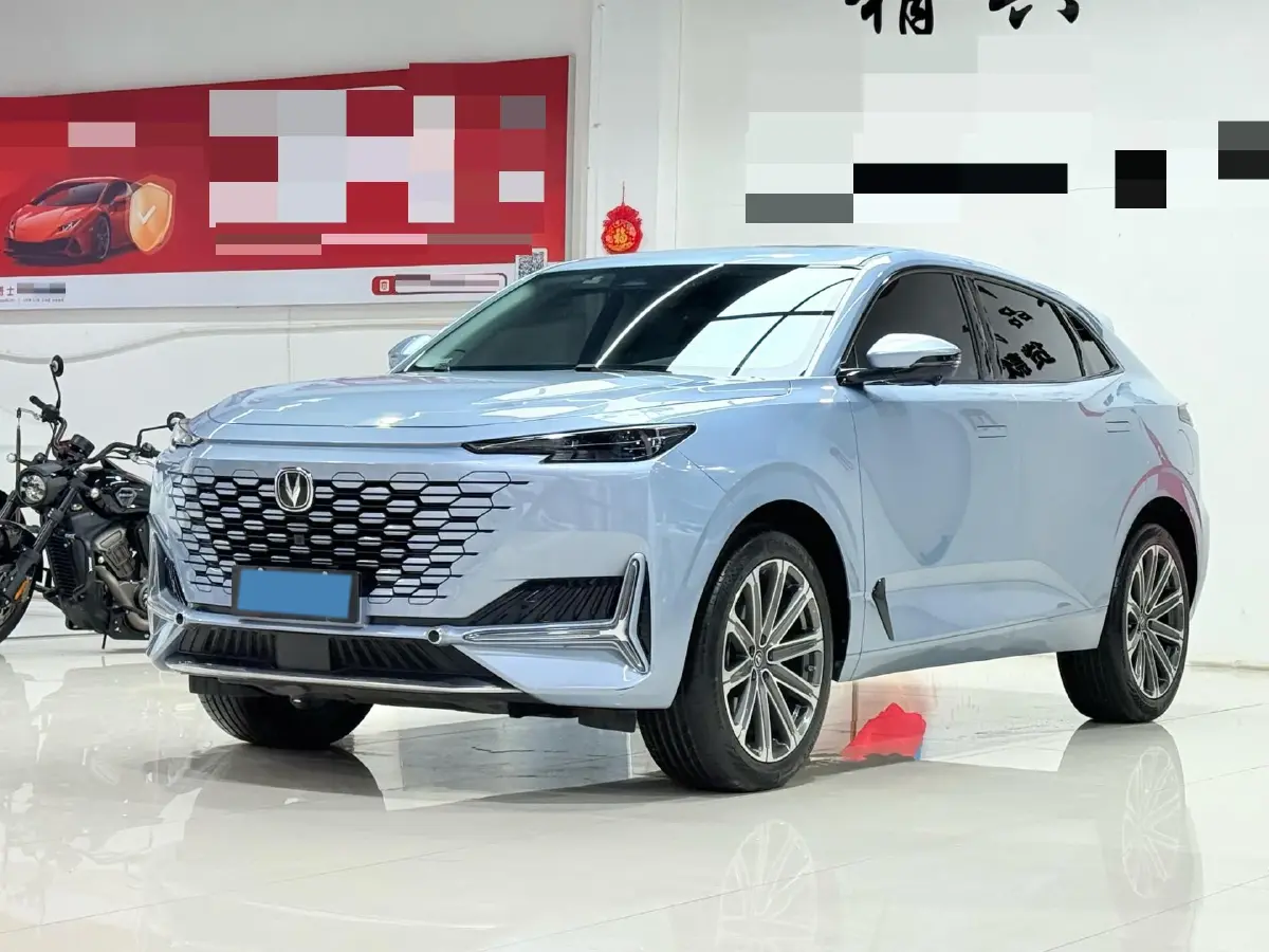 2021 ChangAn UNI-K 2.0T 233HP L4 8AT