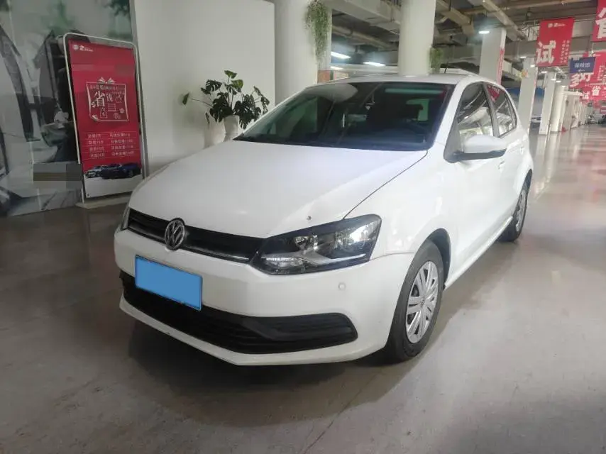 2016 Volkswagen Polo 1.4L 90HP L4 6AT