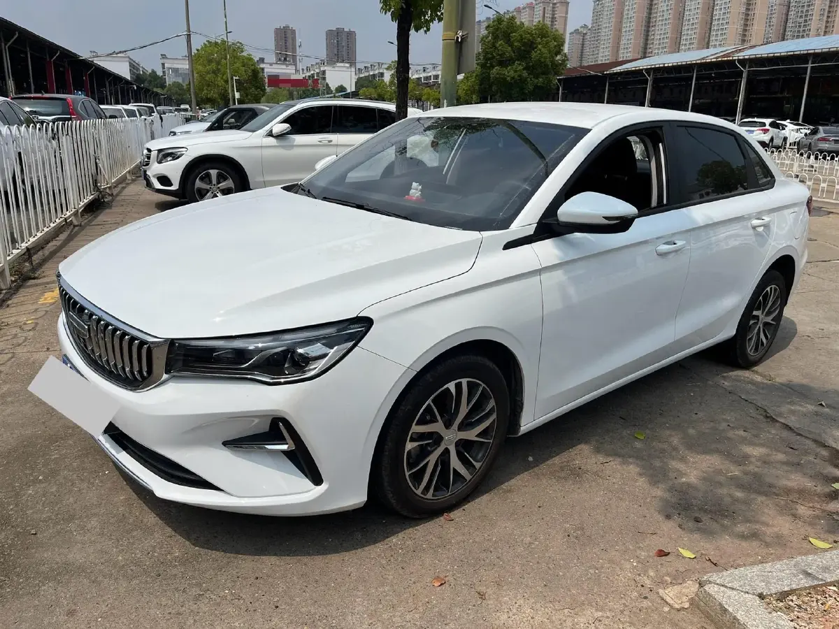 2025 Geely Emgrand 1.5L 127HP L4 5MT