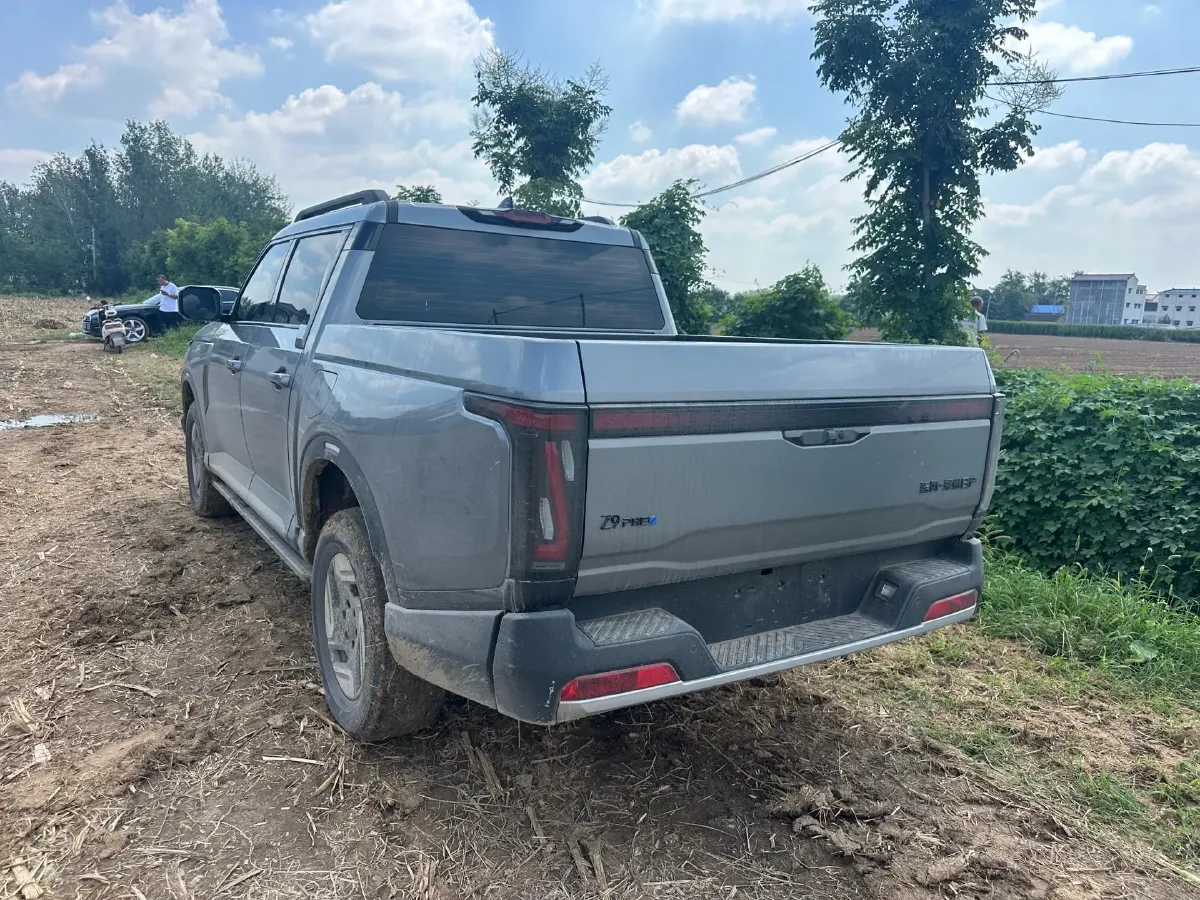 2025 Dongfeng Z9 GE PHEV 1.5T 147HP L4 4DHT PHEV,autocango,china used car exporter,china ev exporter,chinese used car exporter,chinese used ev exporter