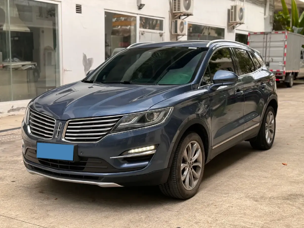 2018 Lincoln MKC 2.0T 253HP L4 6AT