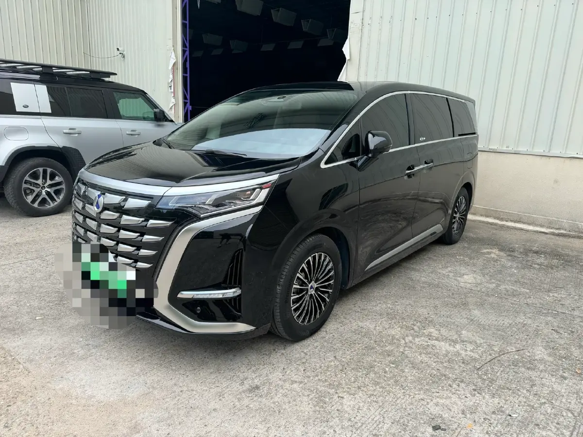 2024 Denza D9 1.5T 139HP L4 E-CVT PHEV 40KWH