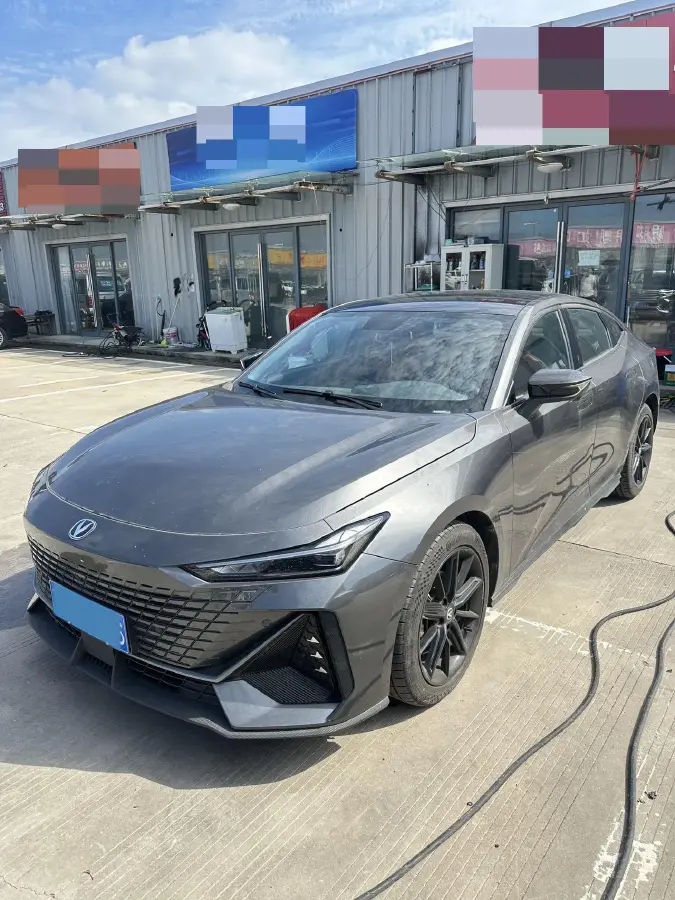 2022 ChangAn UNI-V 1.5T 188HP L4 7DCT