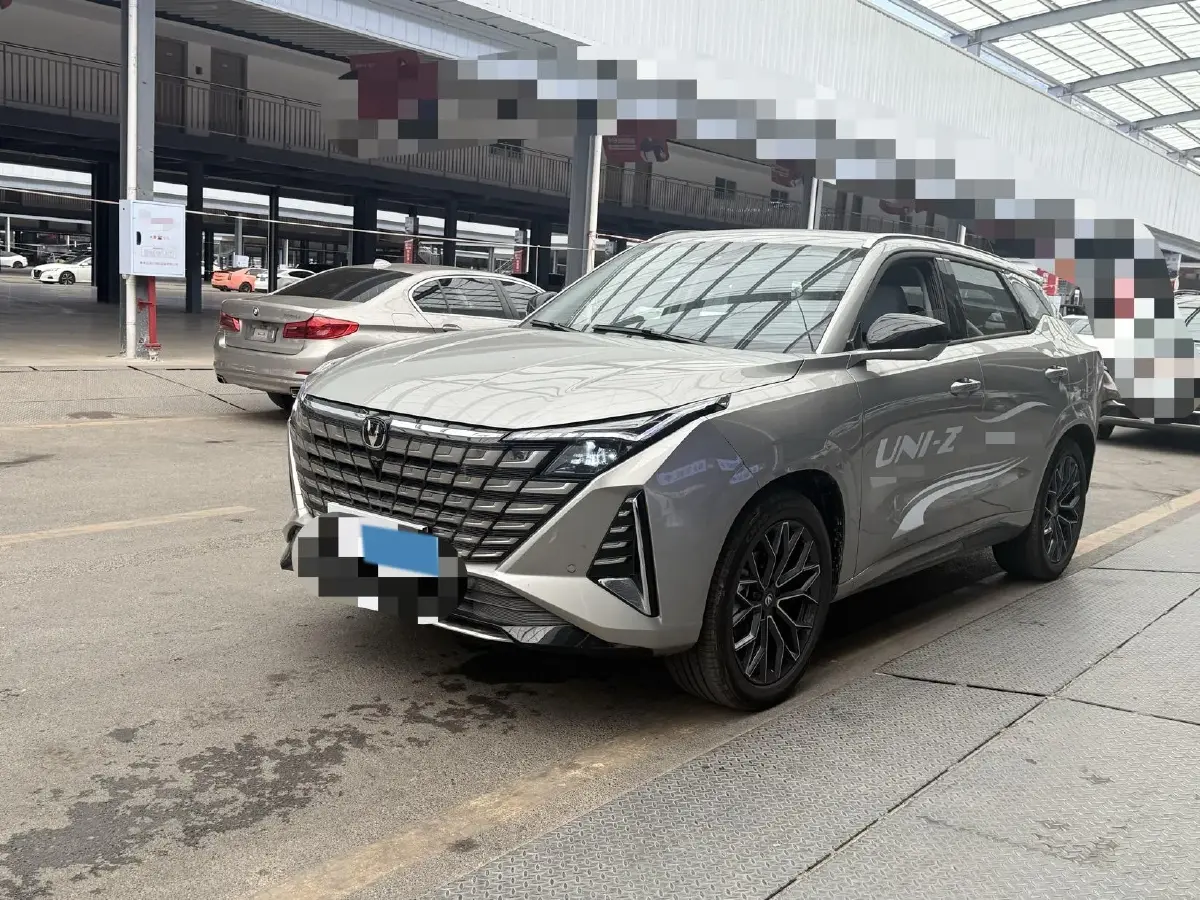 2025 ChangAn UNI-Z 1.5T 192HP L4 7DCT