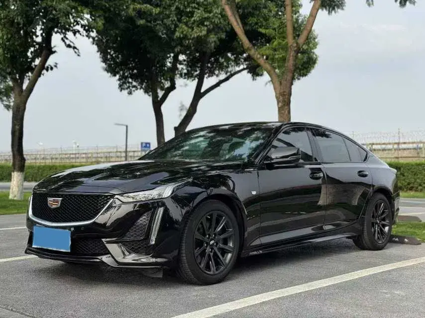 2023 Cadillac CT5 2.0T 237HP L4 10AT