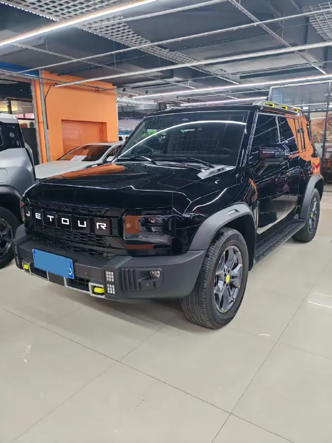 2023 Jetour Traveller 2.0T 254HP L4 7DCT