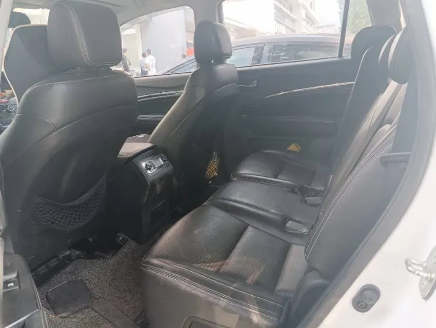 2017 LiFan X80 2.0T 192HP L4 6AT,autocango,china used car exporter,china ev exporter,chinese used car exporter,chinese used ev exporter