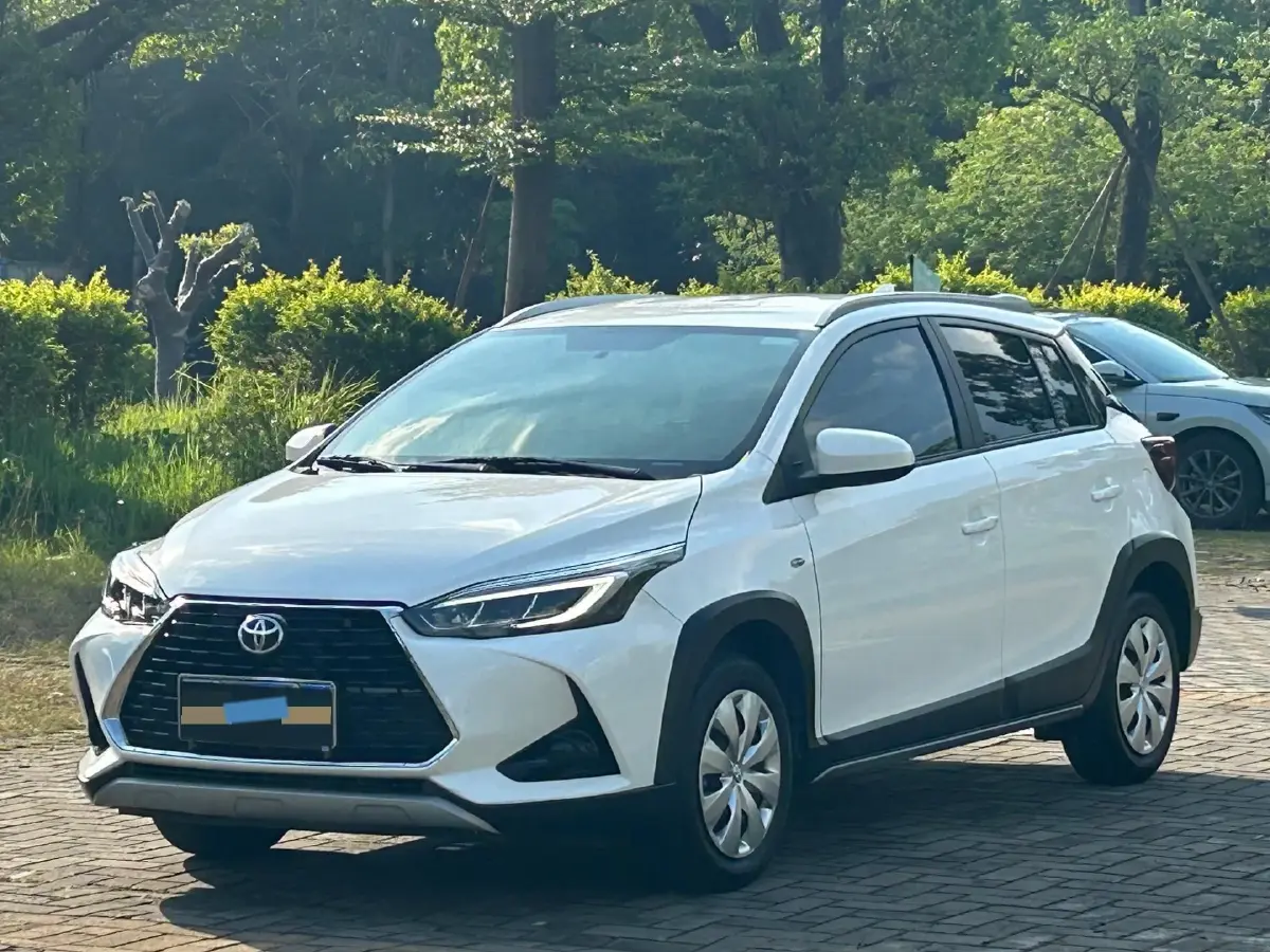 2022 Toyota Yaris L 1.5L 112HP L4 CVT