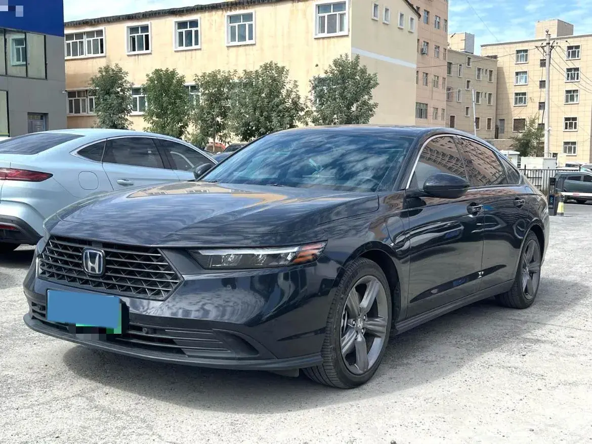 2023 Honda Accord 2.0L 148HP L4 E-CVT PHEV 17.7KWH