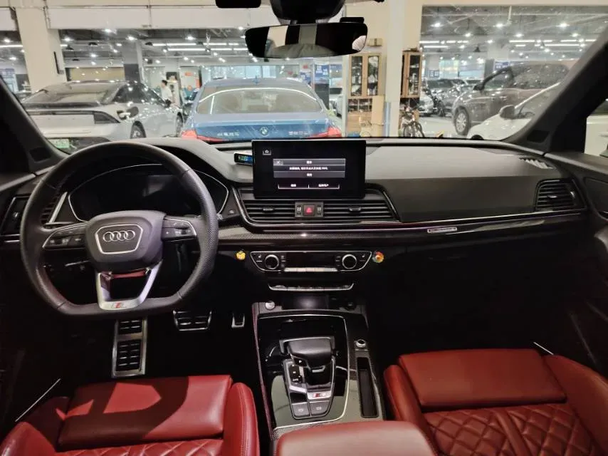 2021 Audi SQ5 3.0T 354HP V6 8AT,autocango,china used car exporter,china ev exporter,chinese used car exporter,chinese used ev exporter
