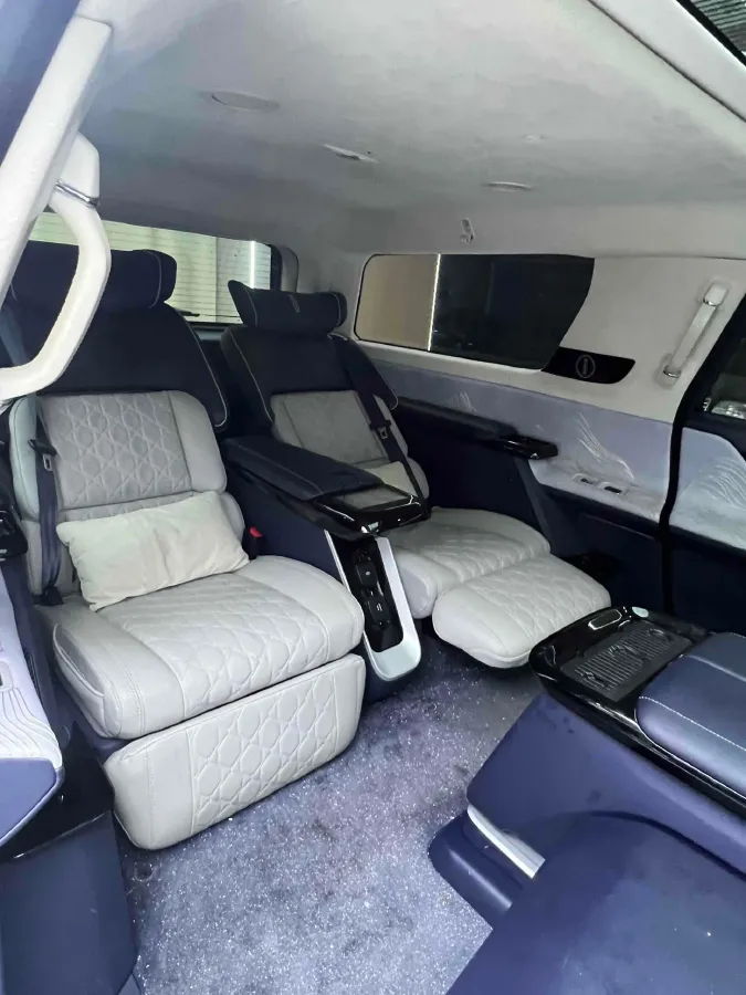 2022 Lincoln Navigator One 3.5T 415HP V6 10AT,autocango,china used car exporter,china ev exporter,chinese used car exporter,chinese used ev exporter