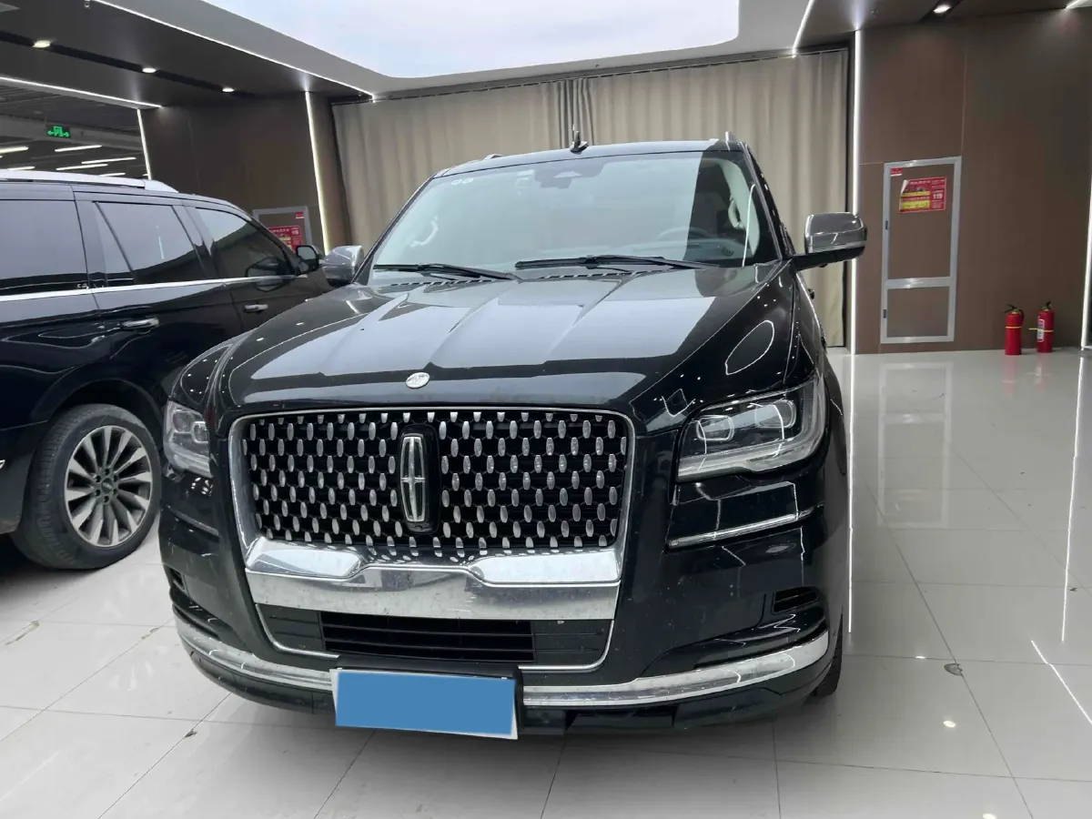 2022 Lincoln Navigator One 3.5T 415HP V6 10AT,autocango,china used car exporter,china ev exporter,chinese used car exporter,chinese used ev exporter