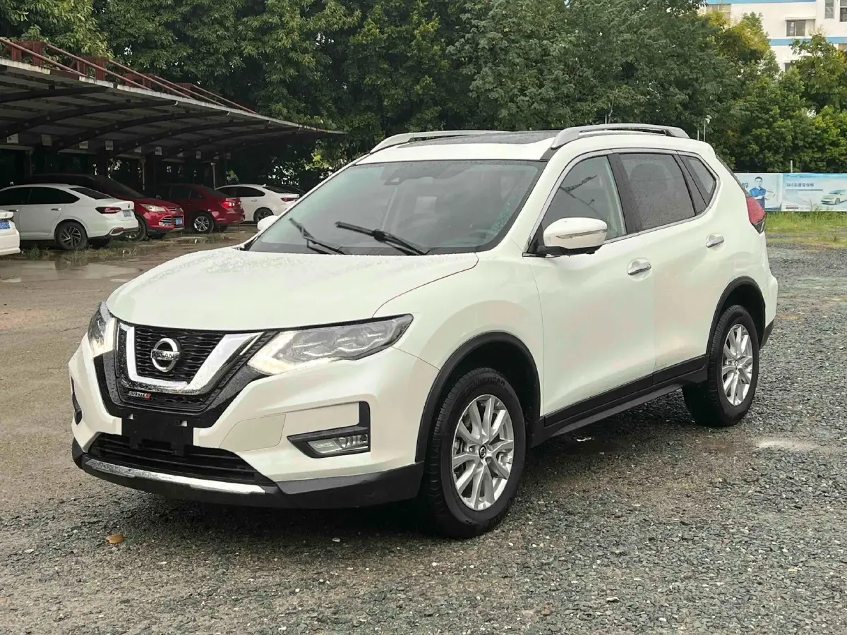 2022 Nissan X-Trail 2.0L 151HP L4 CVT