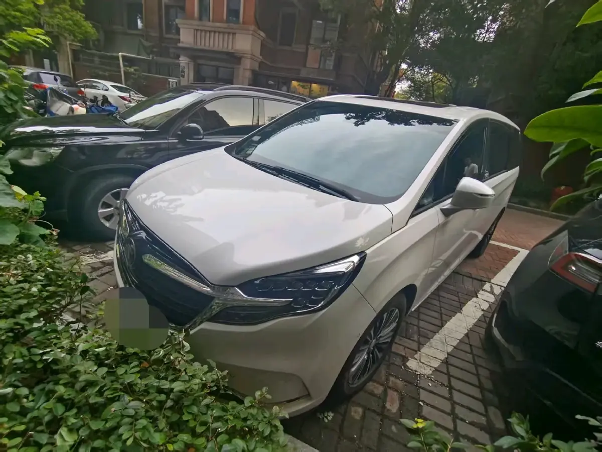 2022 Buick GL8 2.0T 237HP L4 9AT