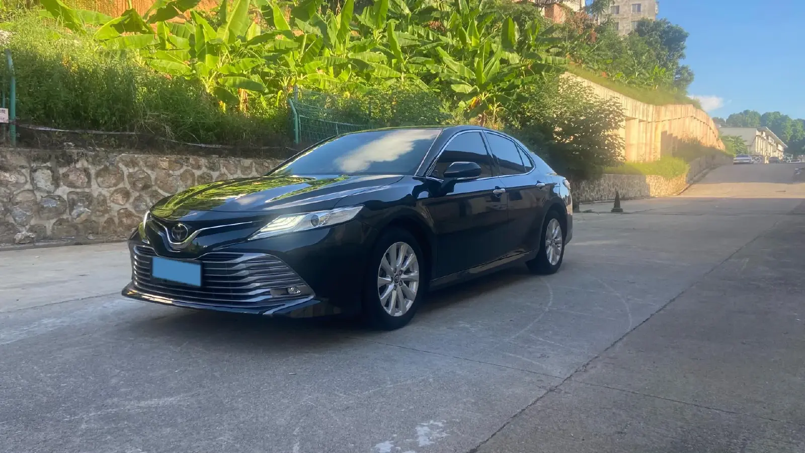 2018 Toyota Camry 2.0L 169HP L4 6AT