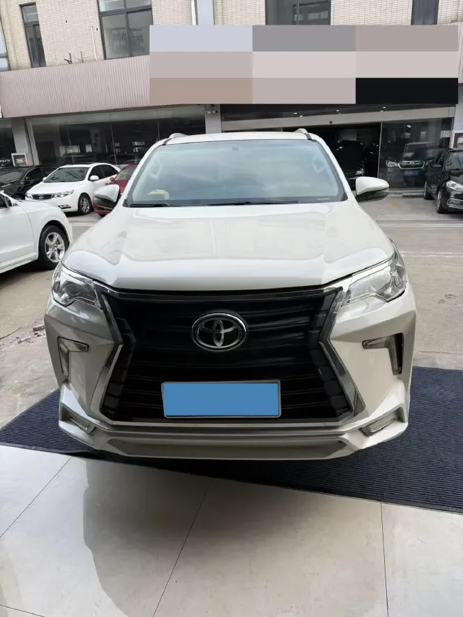 2016 Toyota Fortuner 2.7L 163HP L4 6AT,autocango,china used car exporter,china ev exporter,chinese used car exporter,chinese used ev exporter