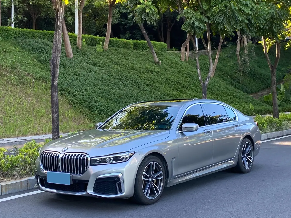 2019 BMW 7 Series 2.0T 265HP L4 8AT