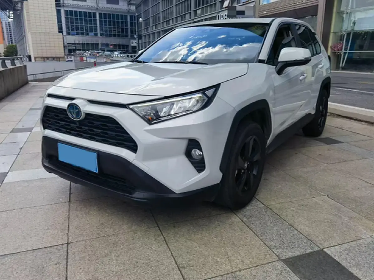 2020 Toyota RAV4 2.5L 178HP L4 E-CVT Hybrid