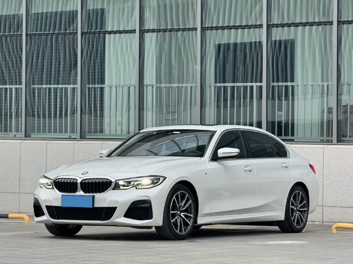 2021 BMW 3 Series 2.0T 184HP L4 8AT