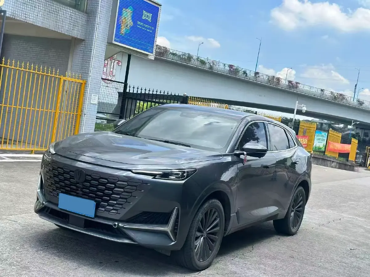 2021 ChangAn UNI-K 2.0T 233HP L4 8AT