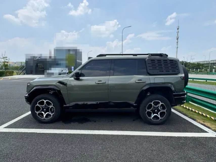 2025 M Hero WarriorM817 1.5T 197HP L4 2DHT PHEV,autocango,china used car exporter,china ev exporter,chinese used car exporter,chinese used ev exporter