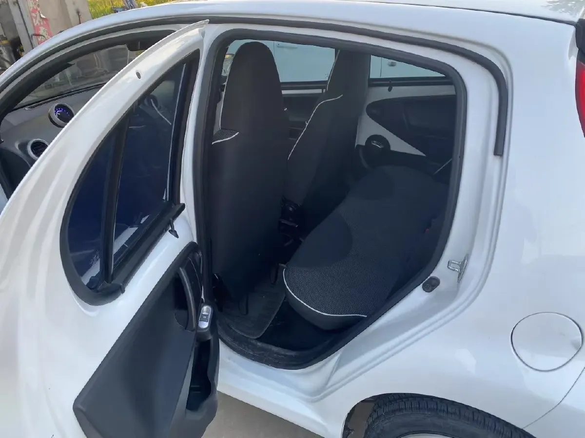 2015 BYD F0 1.0L 68HP L3 5MT,autocango,china used car exporter,china ev exporter,chinese used car exporter,chinese used ev exporter