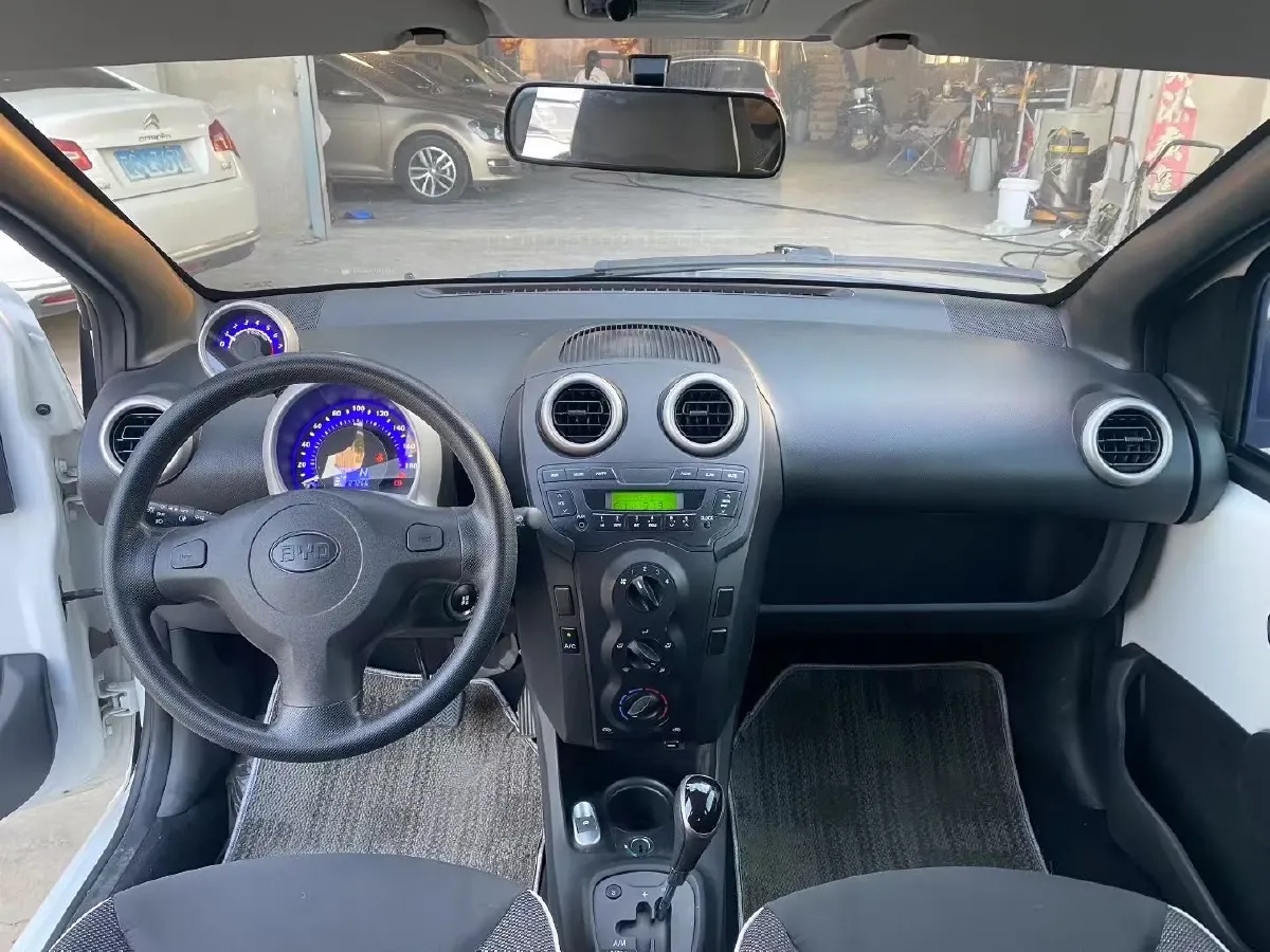 2015 BYD F0 1.0L 68HP L3 5MT,autocango,china used car exporter,china ev exporter,chinese used car exporter,chinese used ev exporter