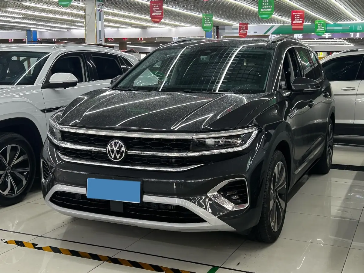 2024 Volkswagen Talagon 2.0T 220HP L4 7DCT