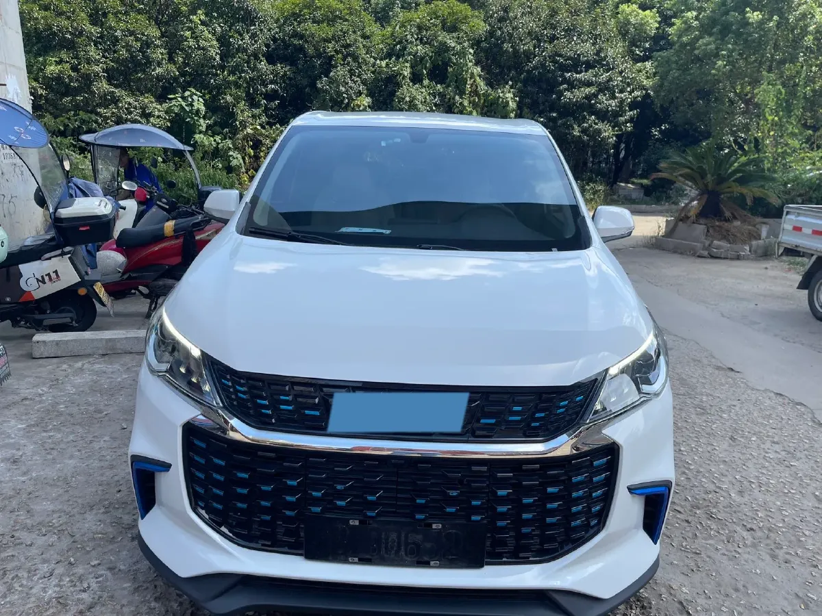 2021 MAXUS Euniq 6 BEV 70KWH,autocango,china used car exporter,china ev exporter,chinese used car exporter,chinese used ev exporter