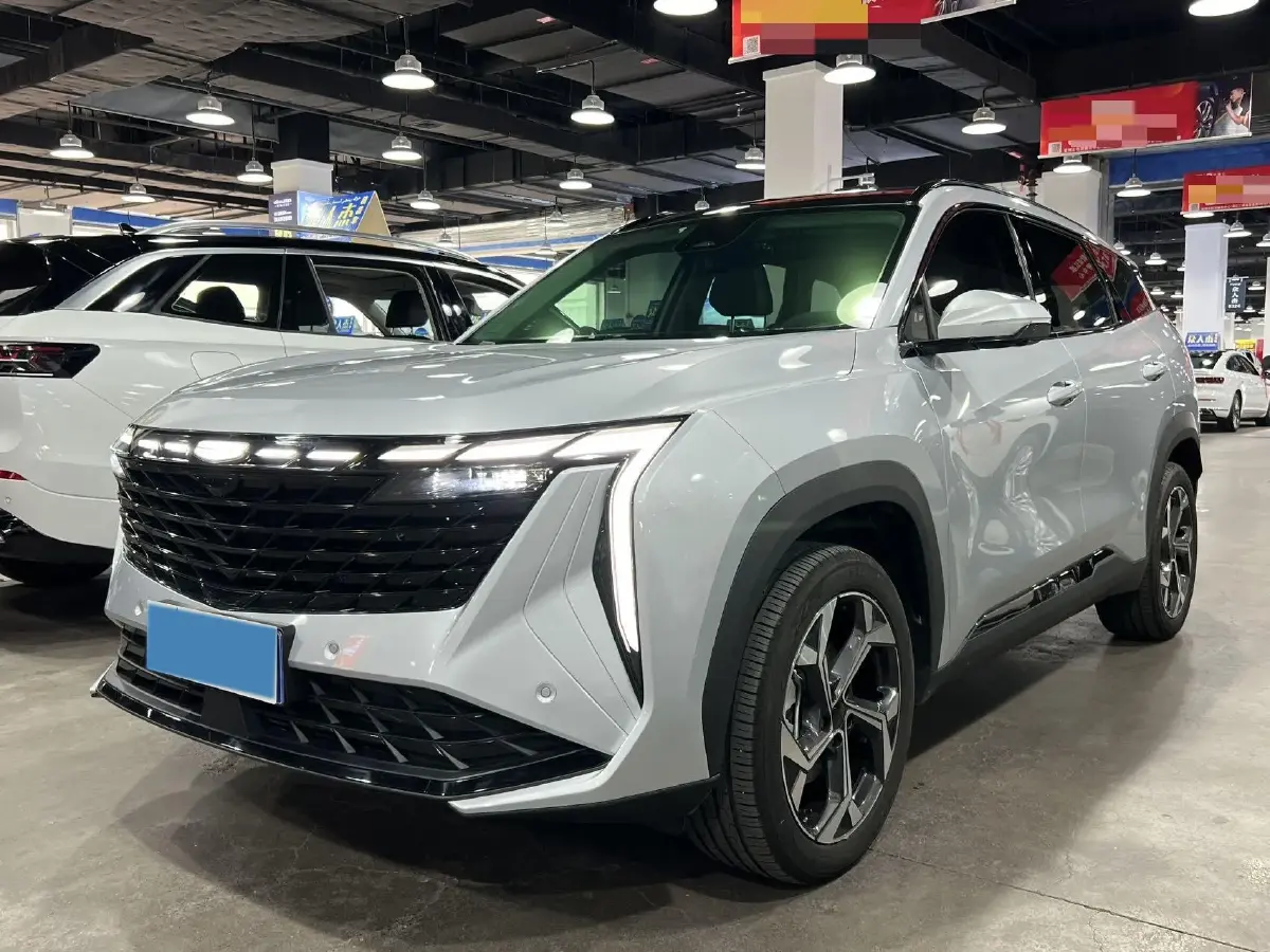 2023 Geely StarRay 1.5T 181HP L4 7DCT