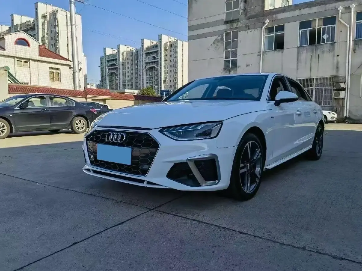 2020 Audi A4L 2.0T 150HP L4 7DCT