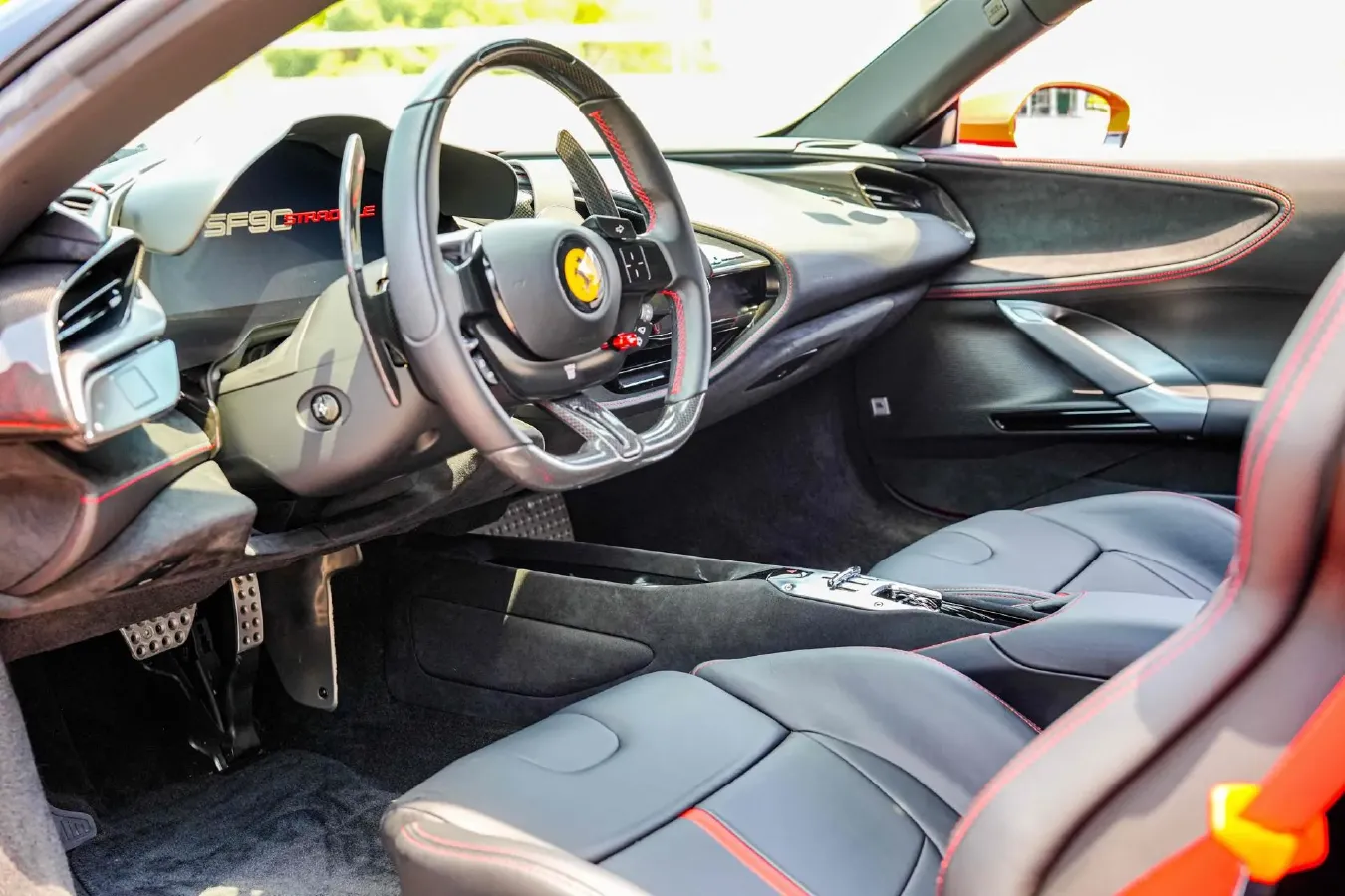 2020 Ferrari SF90 3.9T 781HP V8 8DCT PHEV 7.9KWH,autocango,china used car exporter,china ev exporter,chinese used car exporter,chinese used ev exporter