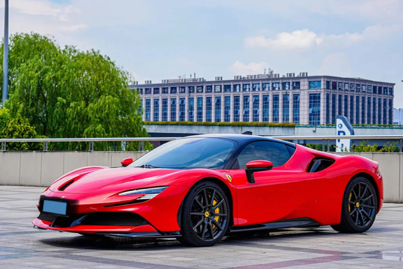 2020 Ferrari SF90 3.9T 781HP V8 8DCT PHEV 7.9KWH,autocango,china used car exporter,china ev exporter,chinese used car exporter,chinese used ev exporter