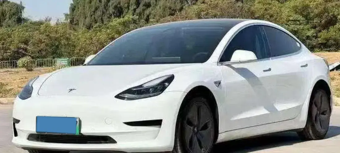 2020 Tesla Model 3 BEV 52KWH