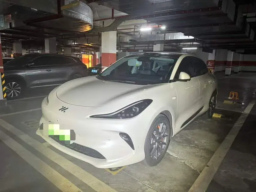 2025 IM LS6 BEV 75KWH