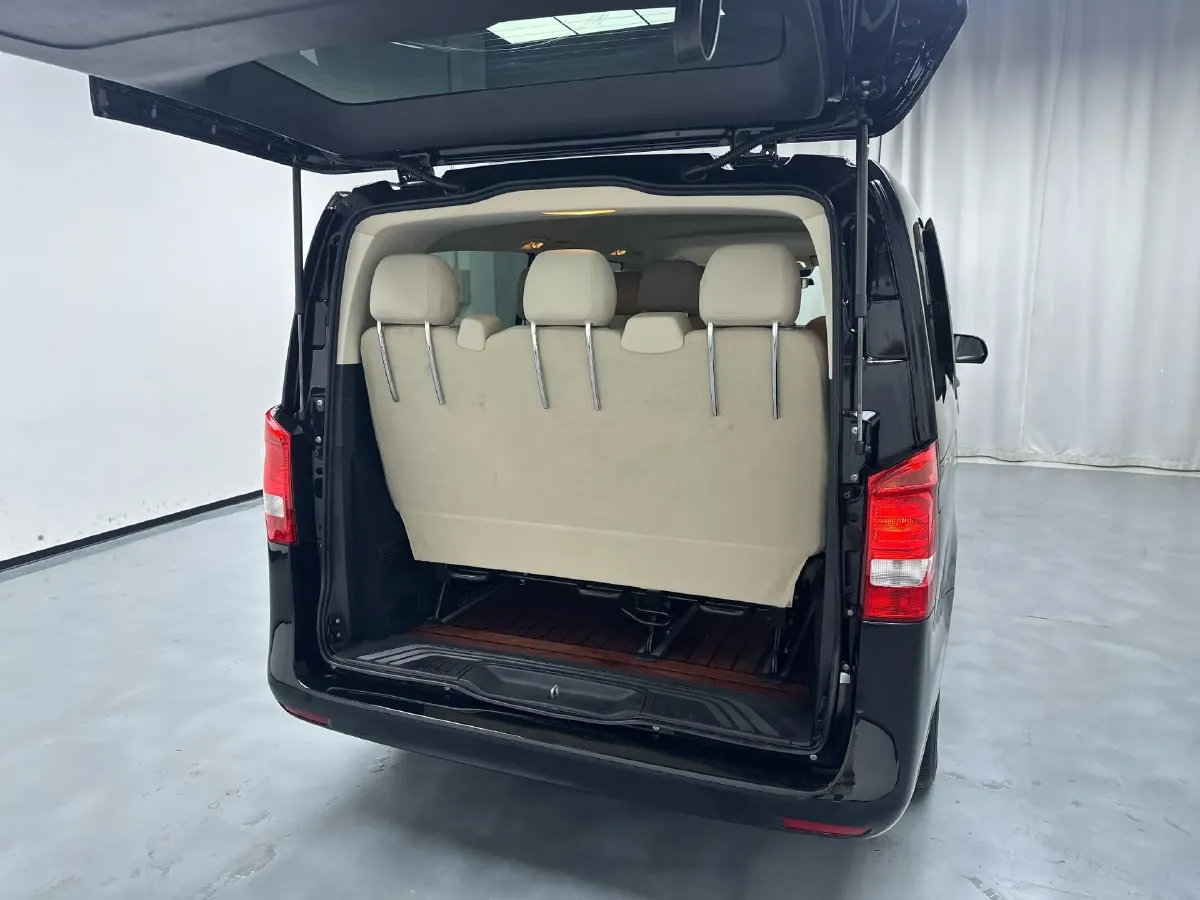 2023 Mercedes-Benz Vito 2.0T 211HP L4 9AT,autocango,china used car exporter,china ev exporter,chinese used car exporter,chinese used ev exporter