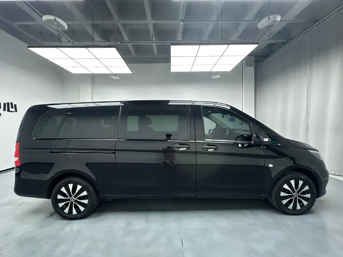 2023 Mercedes-Benz Vito 2.0T 211HP L4 9AT,autocango,china used car exporter,china ev exporter,chinese used car exporter,chinese used ev exporter