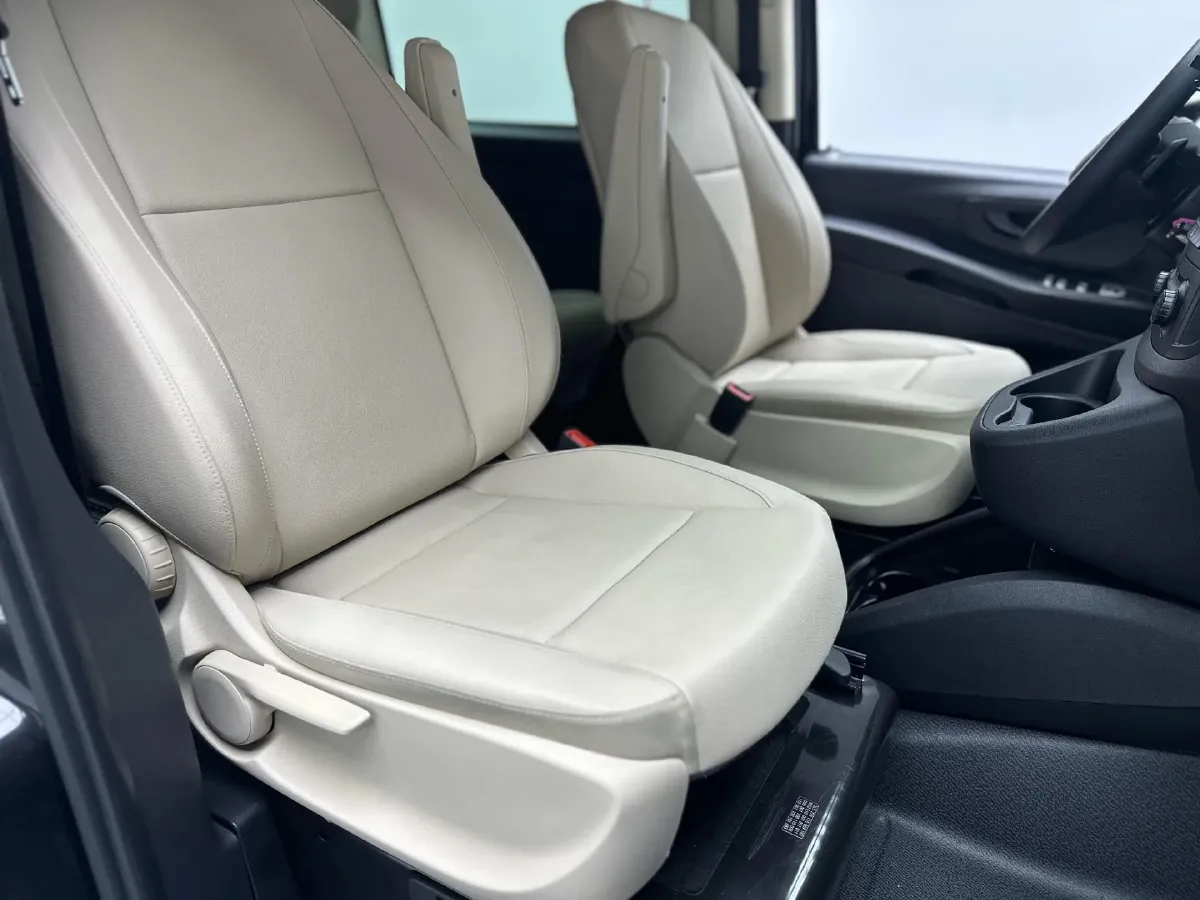 2023 Mercedes-Benz Vito 2.0T 211HP L4 9AT,autocango,china used car exporter,china ev exporter,chinese used car exporter,chinese used ev exporter