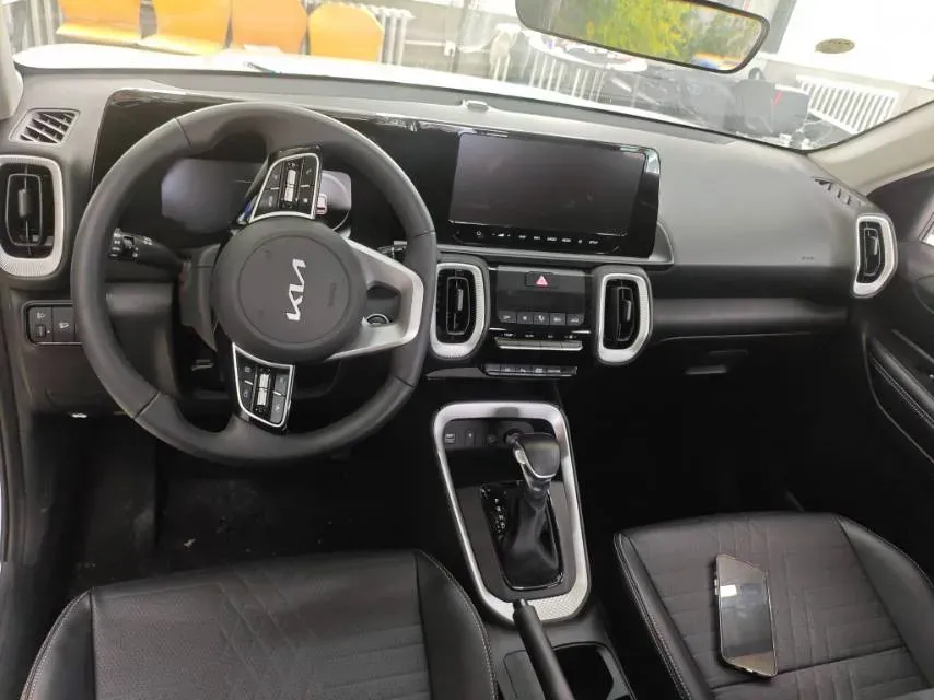 2024 Kia Sonet 1.5L 115HP L4 CVT,autocango,china used car exporter,china ev exporter,chinese used car exporter,chinese used ev exporter