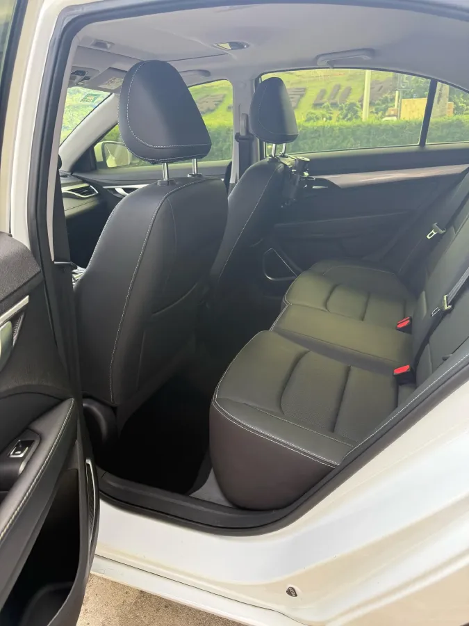 2020 Geely Emgrand 1.5L 109HP L4 CVT,autocango,china used car exporter,china ev exporter,chinese used car exporter,chinese used ev exporter