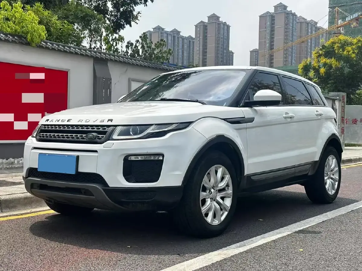 2018 Land Rover Range Rover Evoque 2.0T 241HP L4 9AT