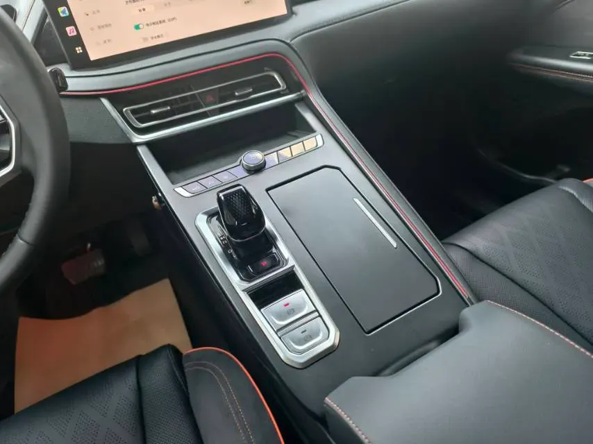 2021 WEY Macchiato 1.5L 97HP L4 2DHT PHEV 19.94KWH,autocango,china used car exporter,china ev exporter,chinese used car exporter,chinese used ev exporter