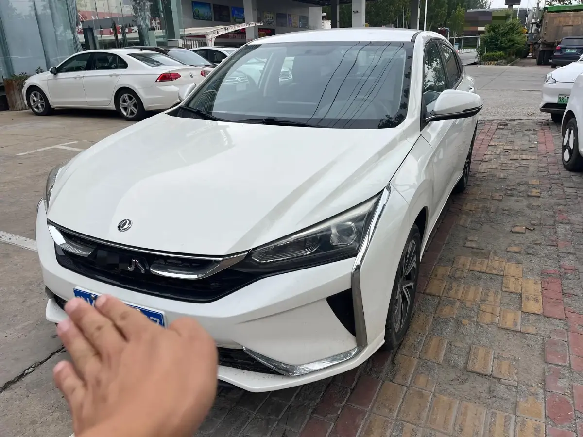 2021 DongFeng Aeolus YiXuan 1.0T 125HP L3 5MT