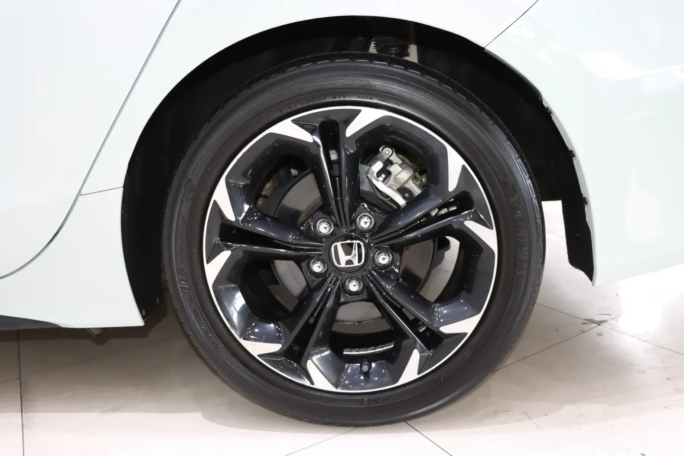2023 Honda Civic 2.0L 143HP L4 E-CVT Hybrid,autocango,china used car exporter,china ev exporter,chinese used car exporter,chinese used ev exporter