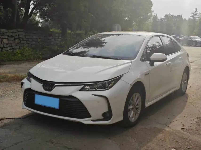 2021 Toyota Corolla 1.8L 98HP L4 E-CVT Hybrid