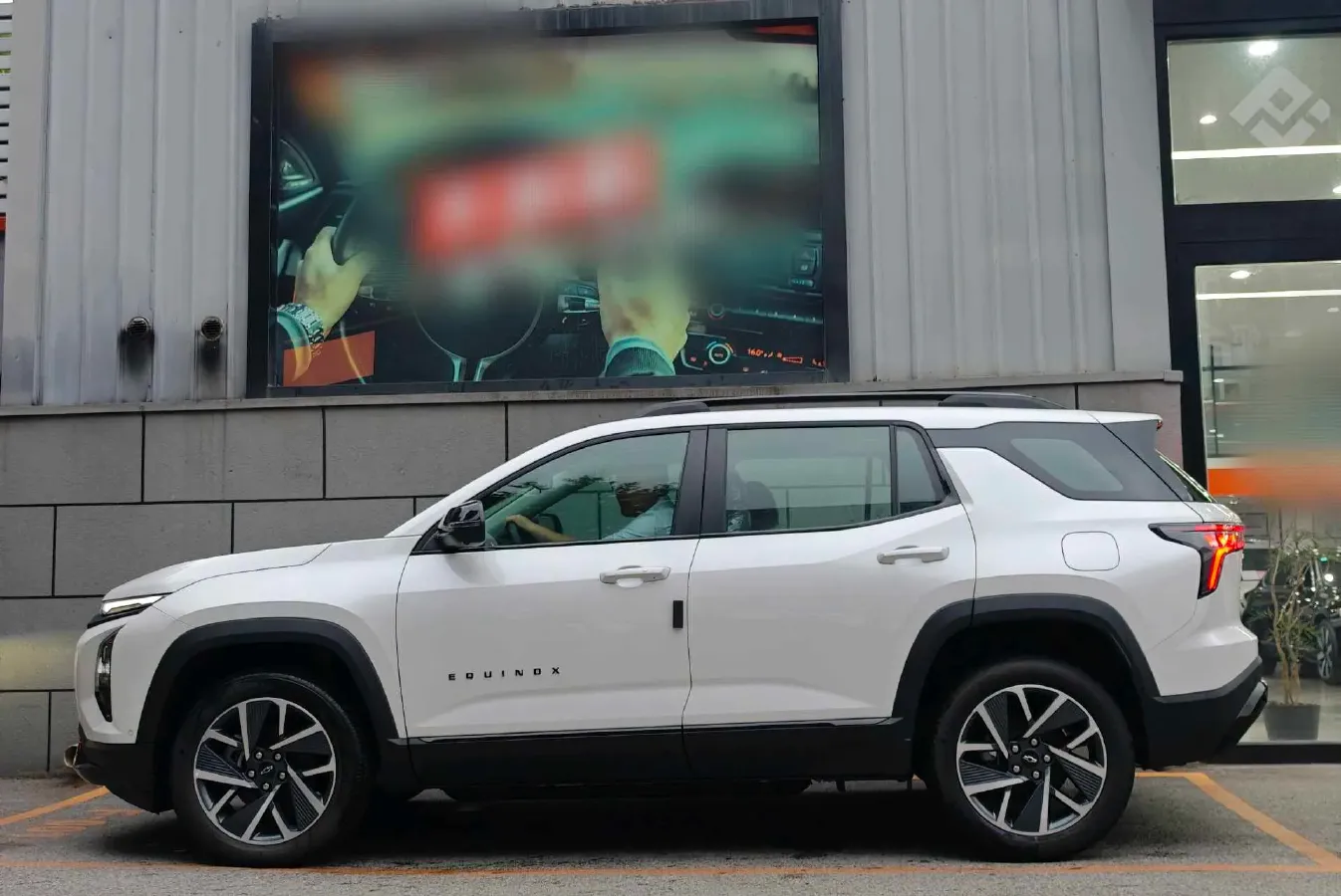 2024 Chevrolet EquinoxPlus 1.5T 180HP L4 2DHT PHEV 16.5KWH,autocango,china used car exporter,china ev exporter,chinese used car exporter,chinese used ev exporter