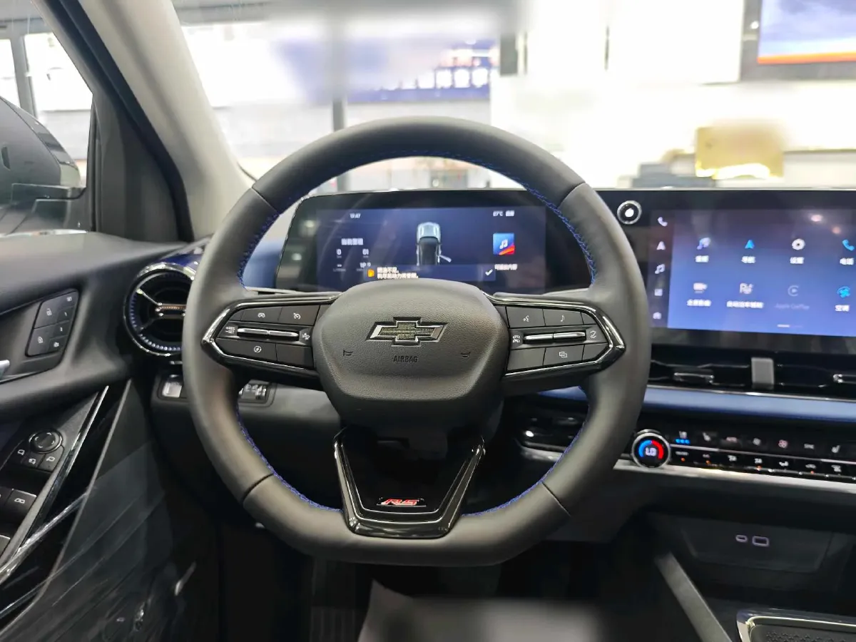 2024 Chevrolet EquinoxPlus 1.5T 180HP L4 2DHT PHEV 16.5KWH,autocango,china used car exporter,china ev exporter,chinese used car exporter,chinese used ev exporter