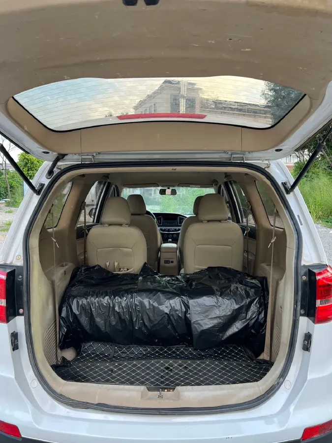 2020 WuLing 730 1.5L 105HP L4 6MT,autocango,china used car exporter,china ev exporter,chinese used car exporter,chinese used ev exporter